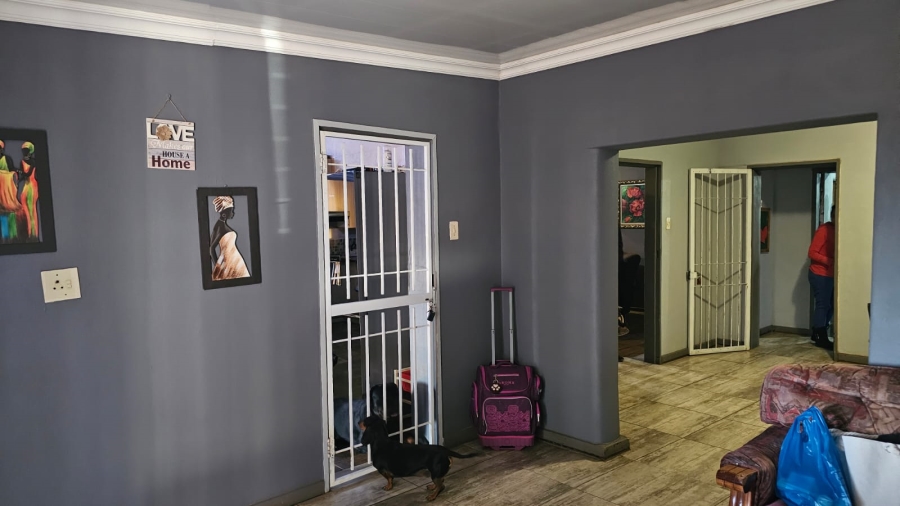 4 Bedroom Property for Sale in Kuruman Northern Cape